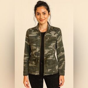 Express Camouflage Women’s Jacket S NWT